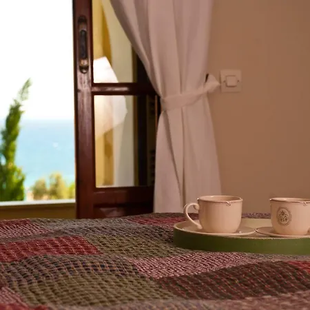Aparthotel Amboula 2*