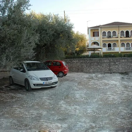 Aparthotel Amboula 2*