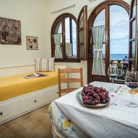 Aparthotel Amboula 2*
