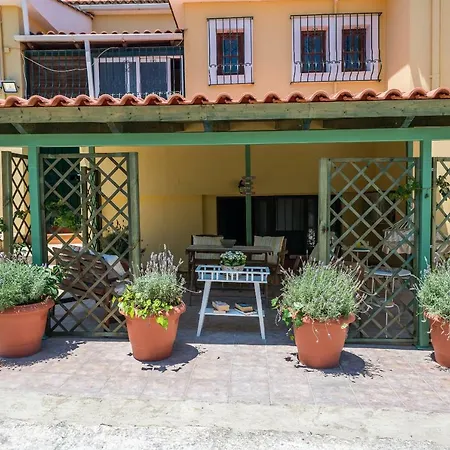 Amboula Aparthotel
